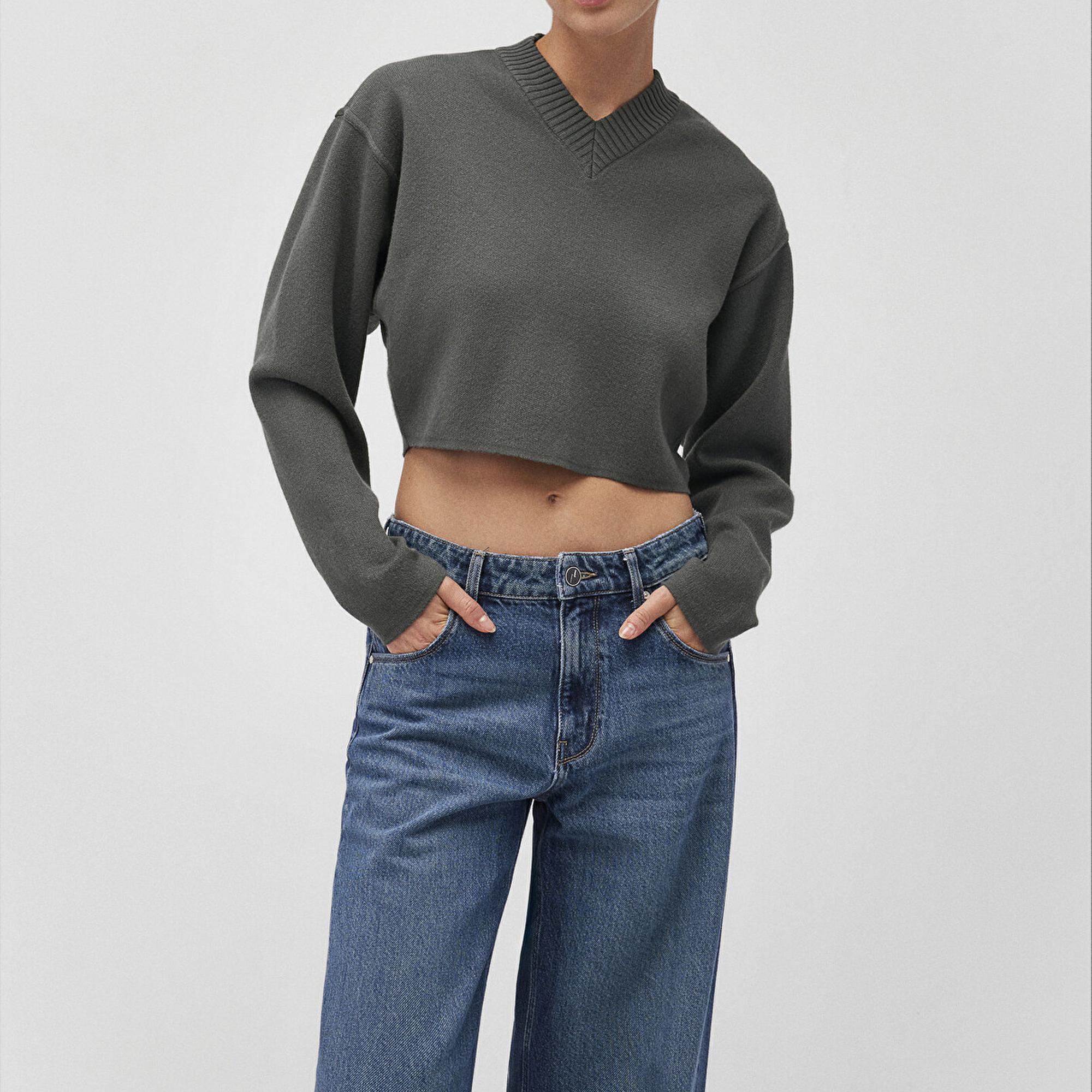 Mavi V Yaka Yeşil Kazak Crop / Kısa Kesim 1710512-87704