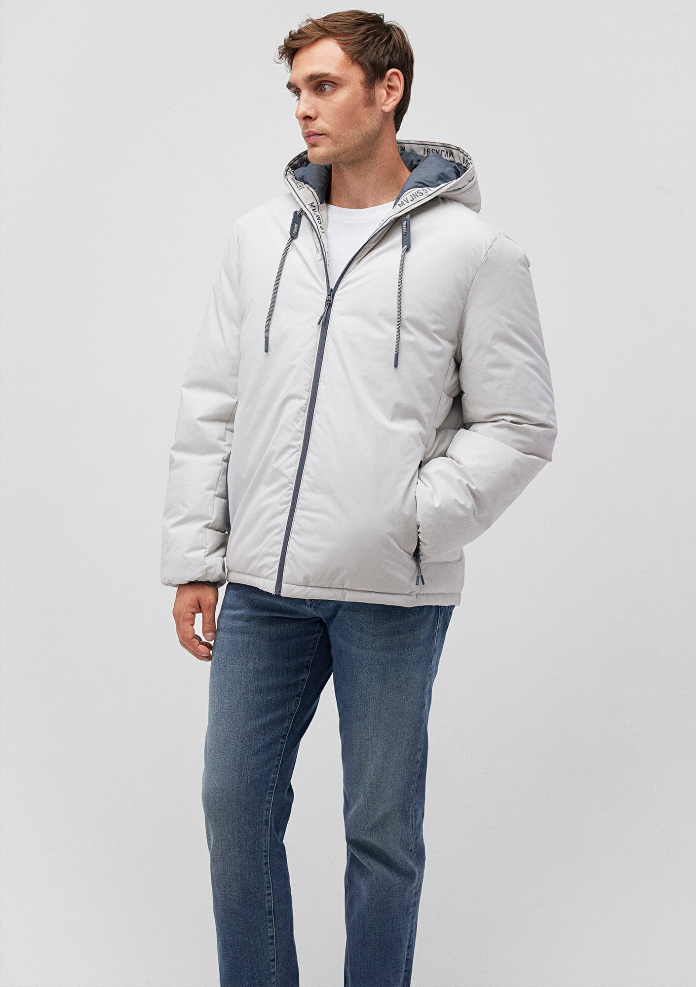  Mavi Kapüşonlu Açık Gri Şişme Mont 0110352-70080