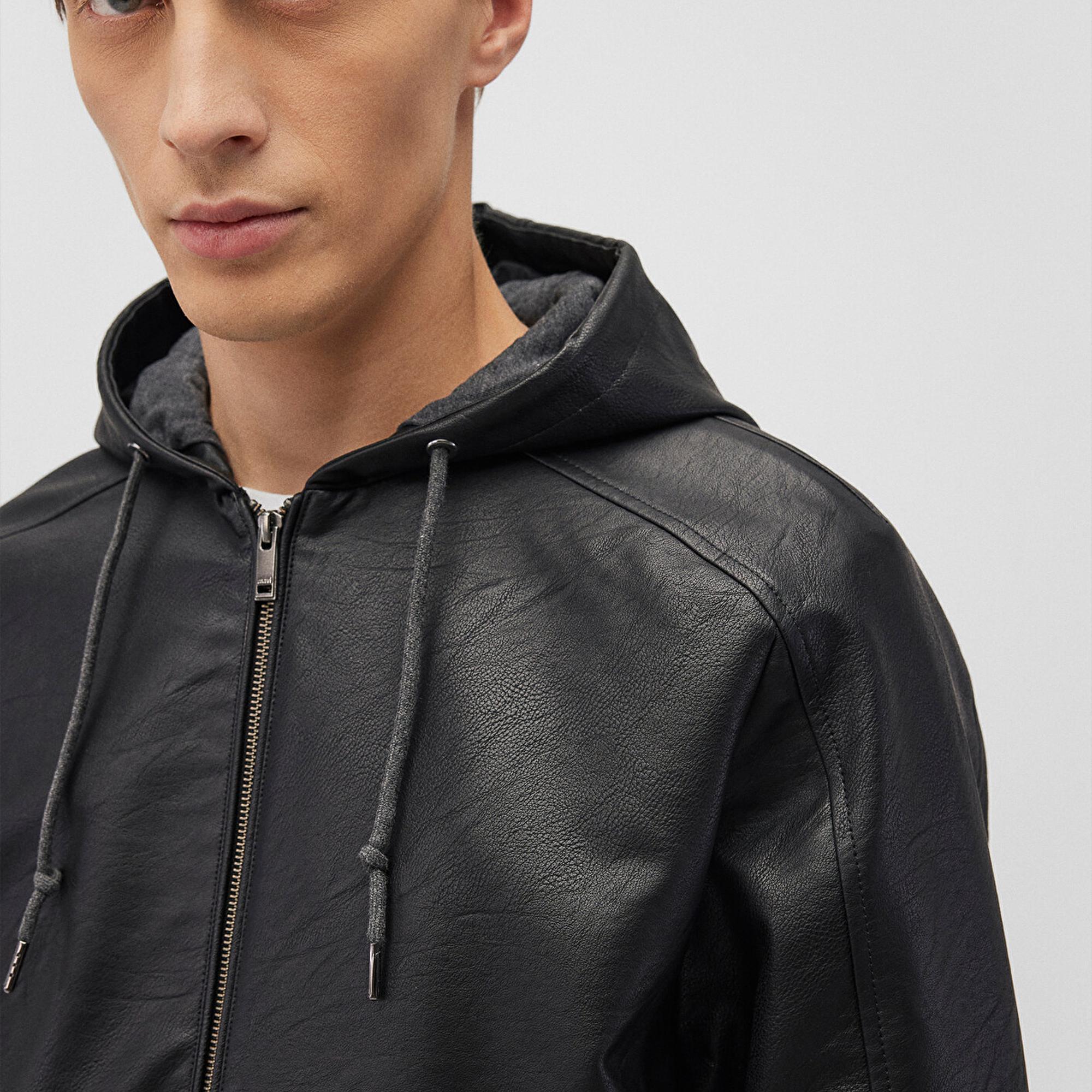 Mavi Kapüşonlu Siyah Suni Deri Ceket Regular Fit / Normal Kesim 0110437-900