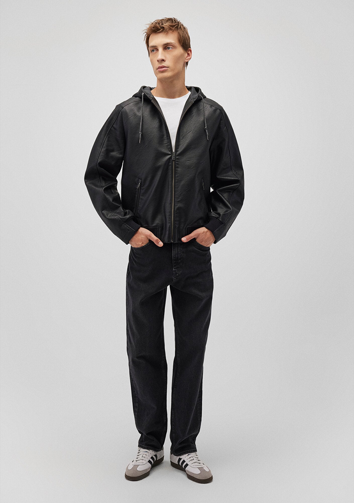  Mavi Kapüşonlu Siyah Suni Deri Ceket Regular Fit / Normal Kesim 0110437-900