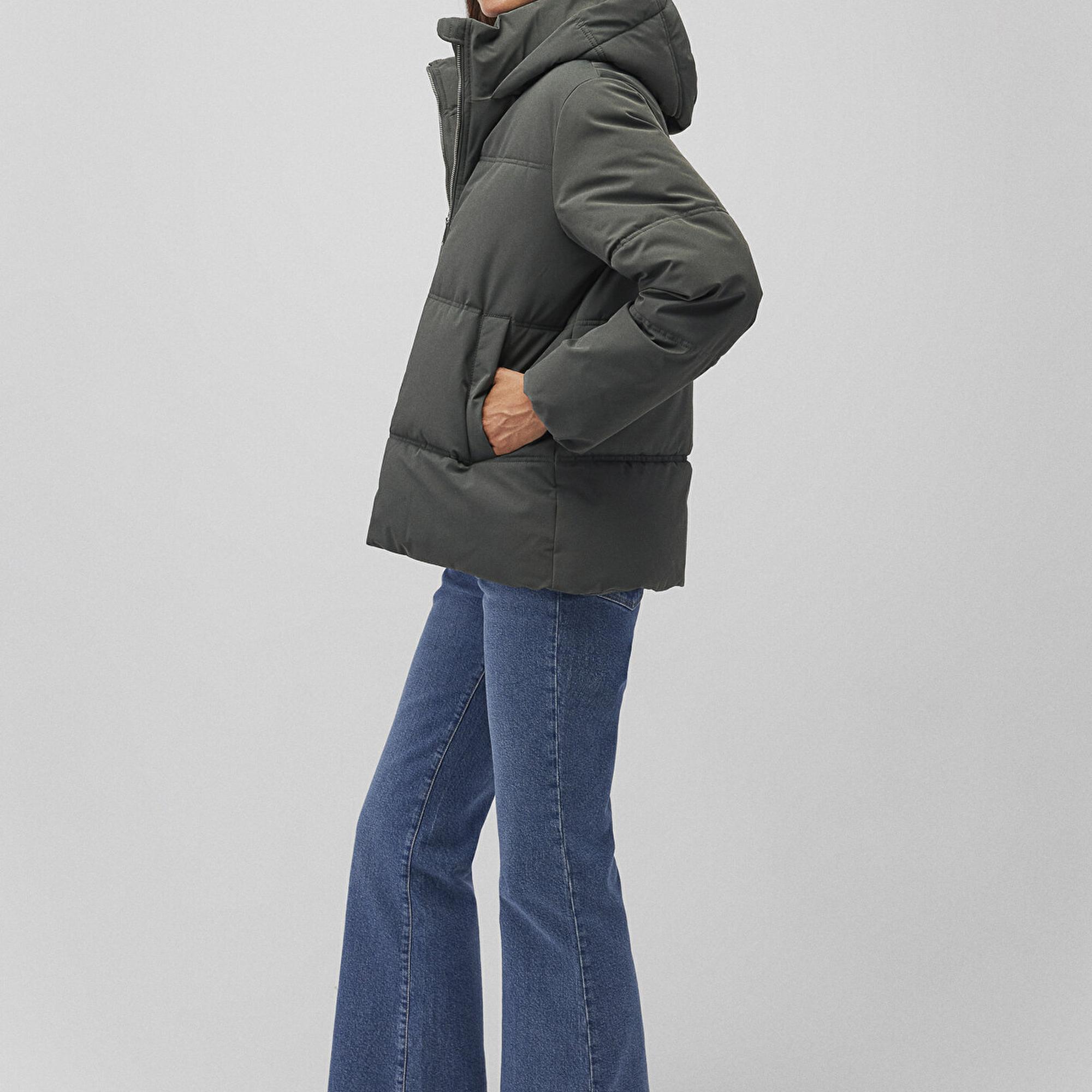 Mavi Kapüşonlu Yeşil Şişme Mont 1110445-71598