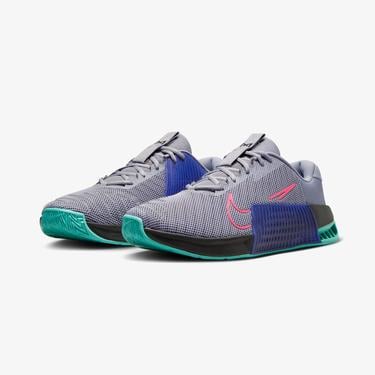  Nike Metcon 9 Erkek Gri Spor Ayakkabı