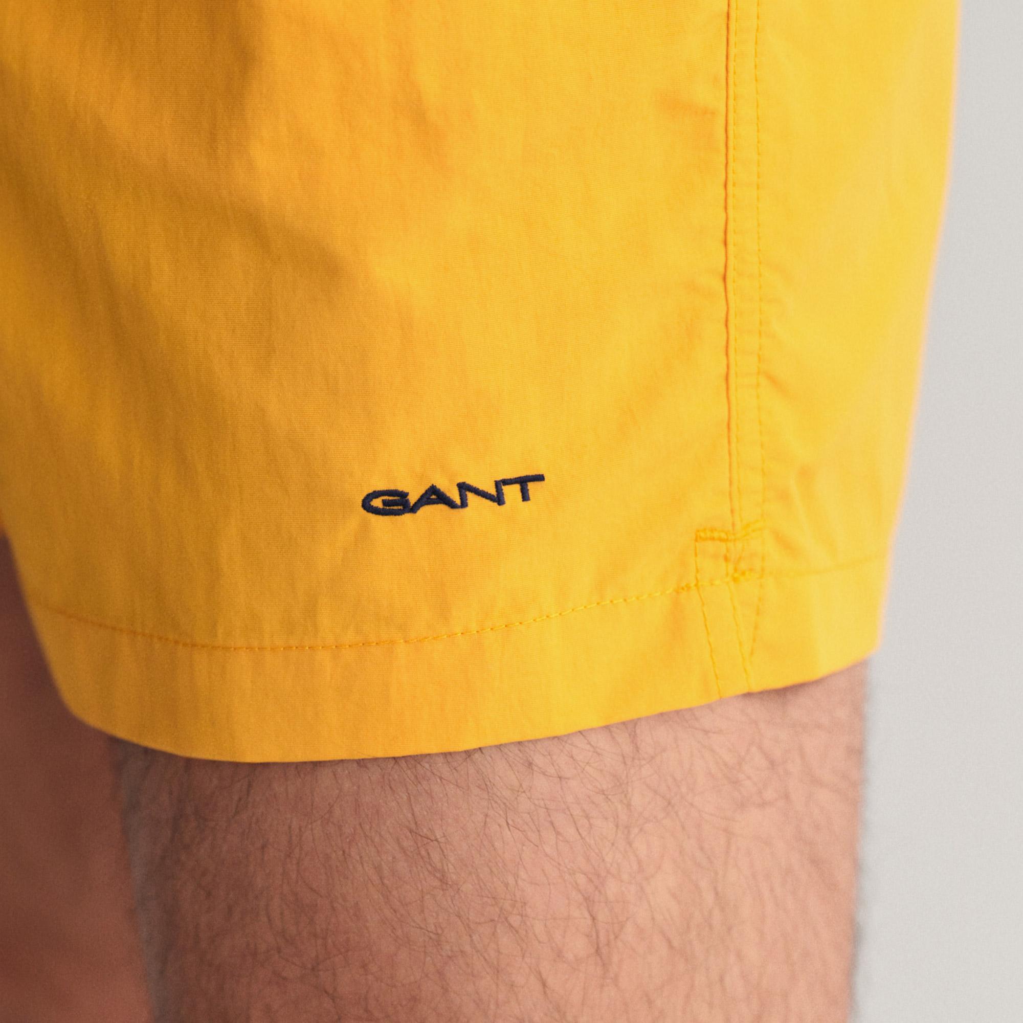 GANT Erkek Sarı Regular Fit Logolu Mayo Şort