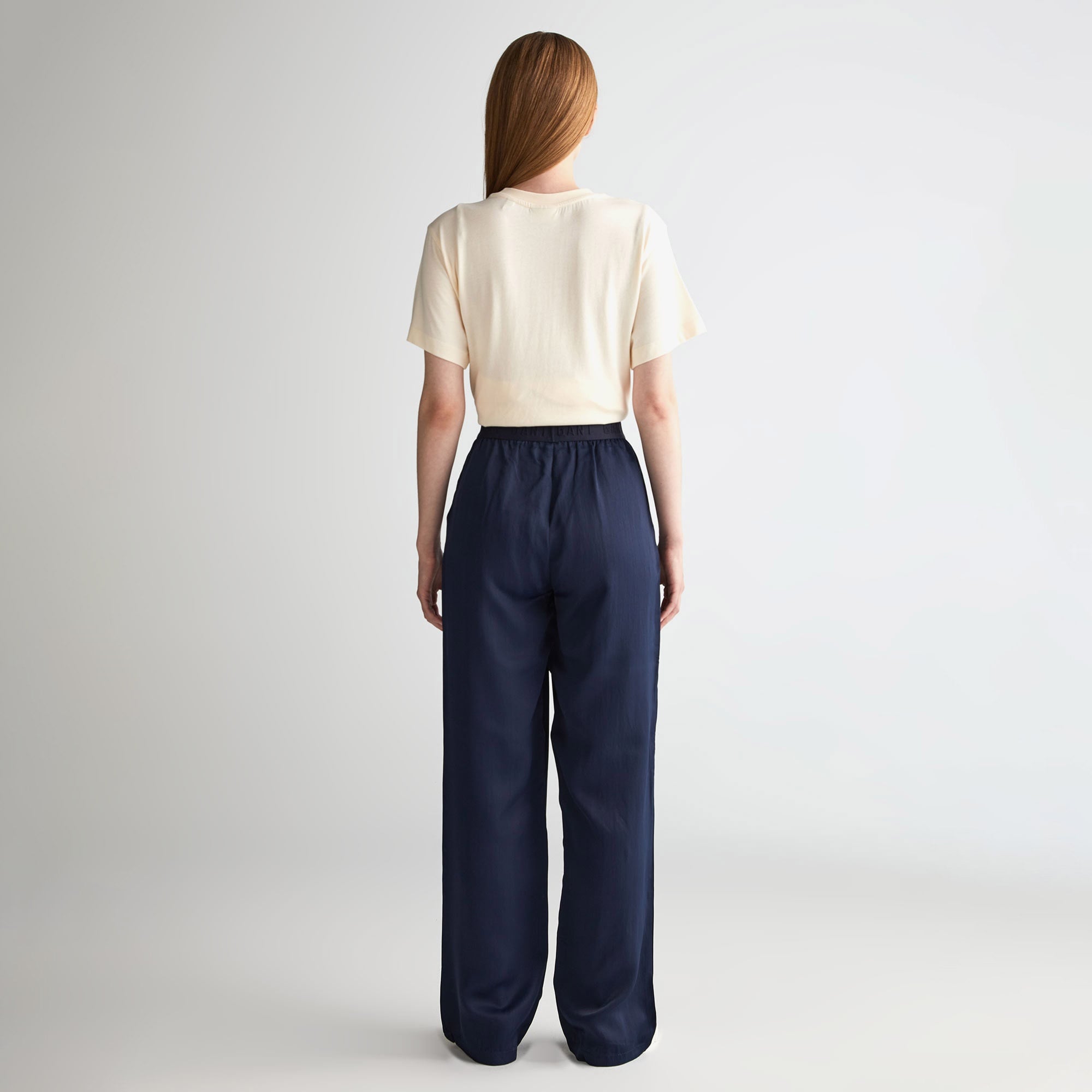 GANT Kadın Lacivert Regular Fit Pantolon