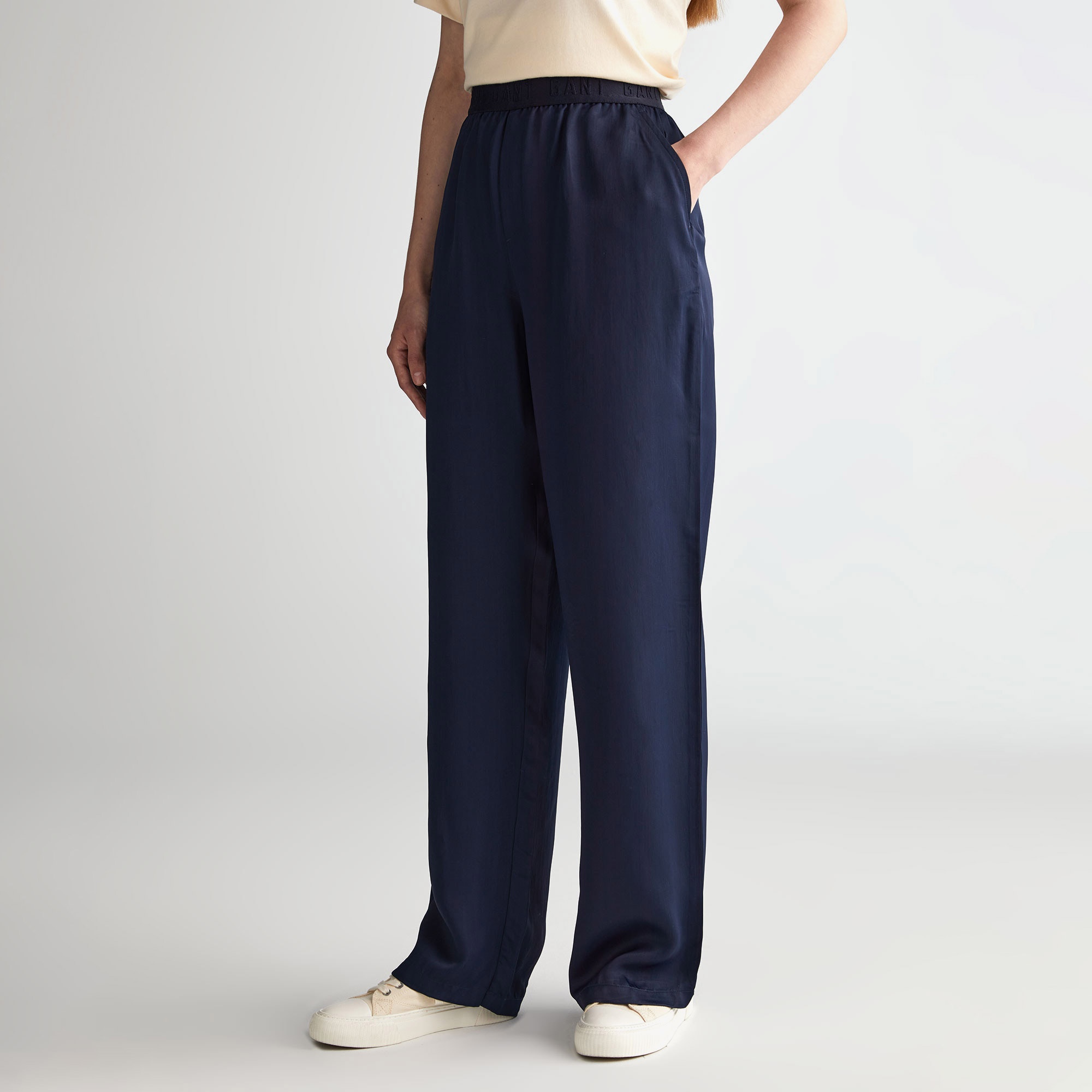 GANT Kadın Lacivert Regular Fit Pantolon