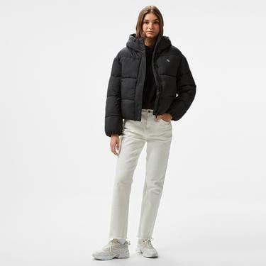  Calvin Klein Jeans Logo Short Hooded Puffer Kadın Siyah Mont