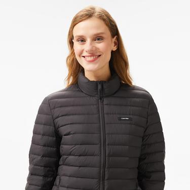  Calvin Klein Super Padded Packable Kadın Siyah Ceket