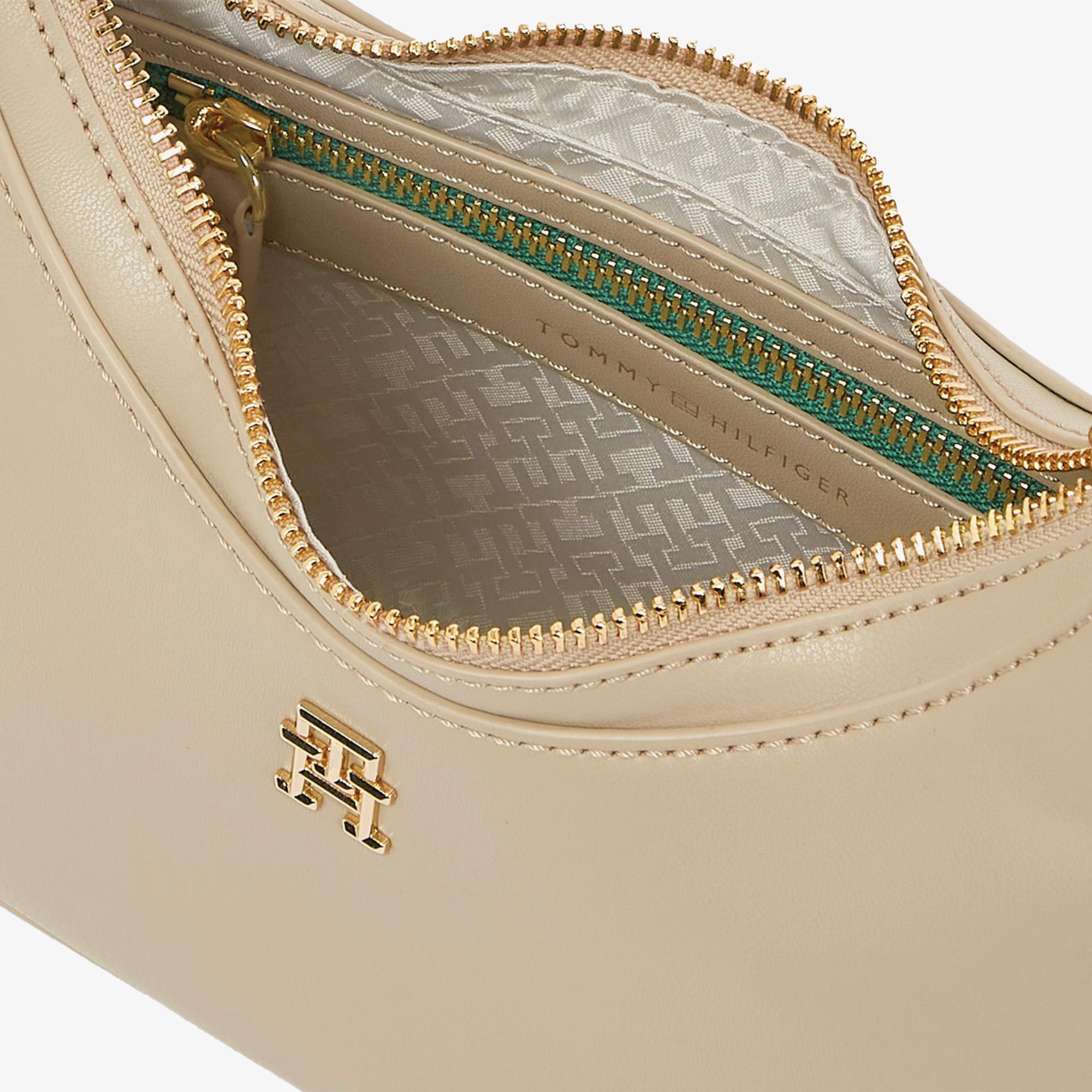 Tommy Hilfiger Refined Chain Crossover Kadın Bej Çapraz Çanta