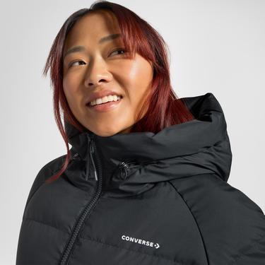  Converse Kadın Kapüşonlu Siyah Şişme Mont