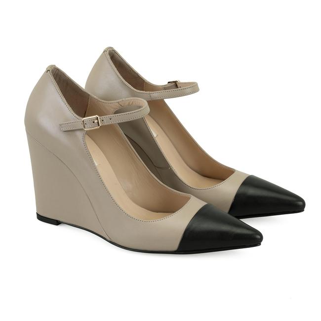  Kadın Renkli Klasik Ayakkabı