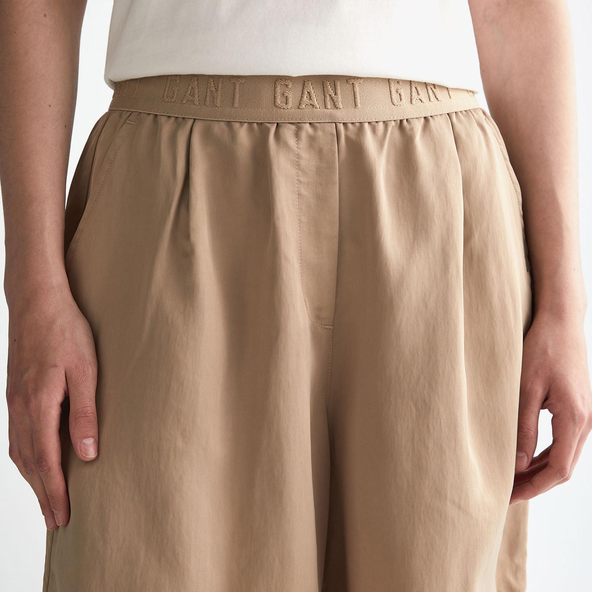 GANT Kadın Bej Regular Fit Logolu Şort