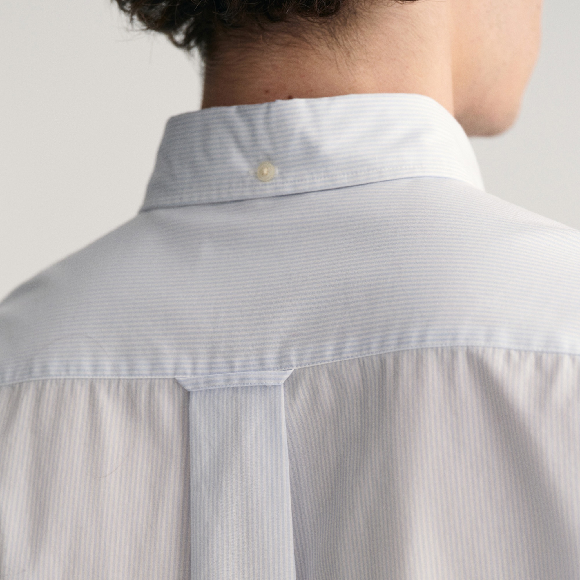 GANT Erkek Mavi Regular Fit Çizgili Düğmeli Yaka Gömlek