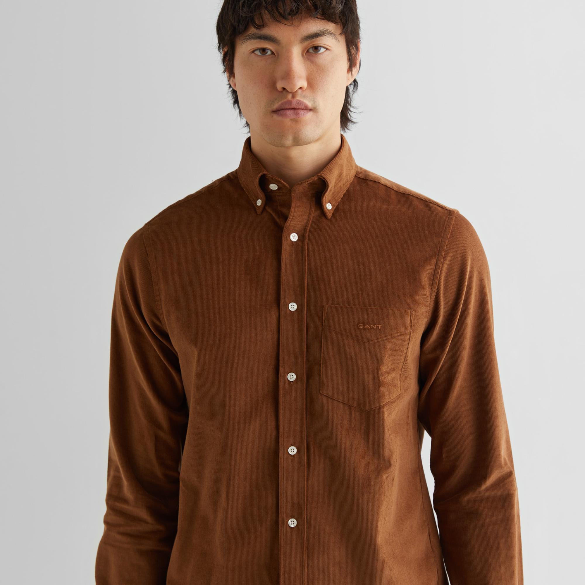 GANT Erkek Kahverengi Regular Fit Düğmeli Yaka Kadife Gömlek