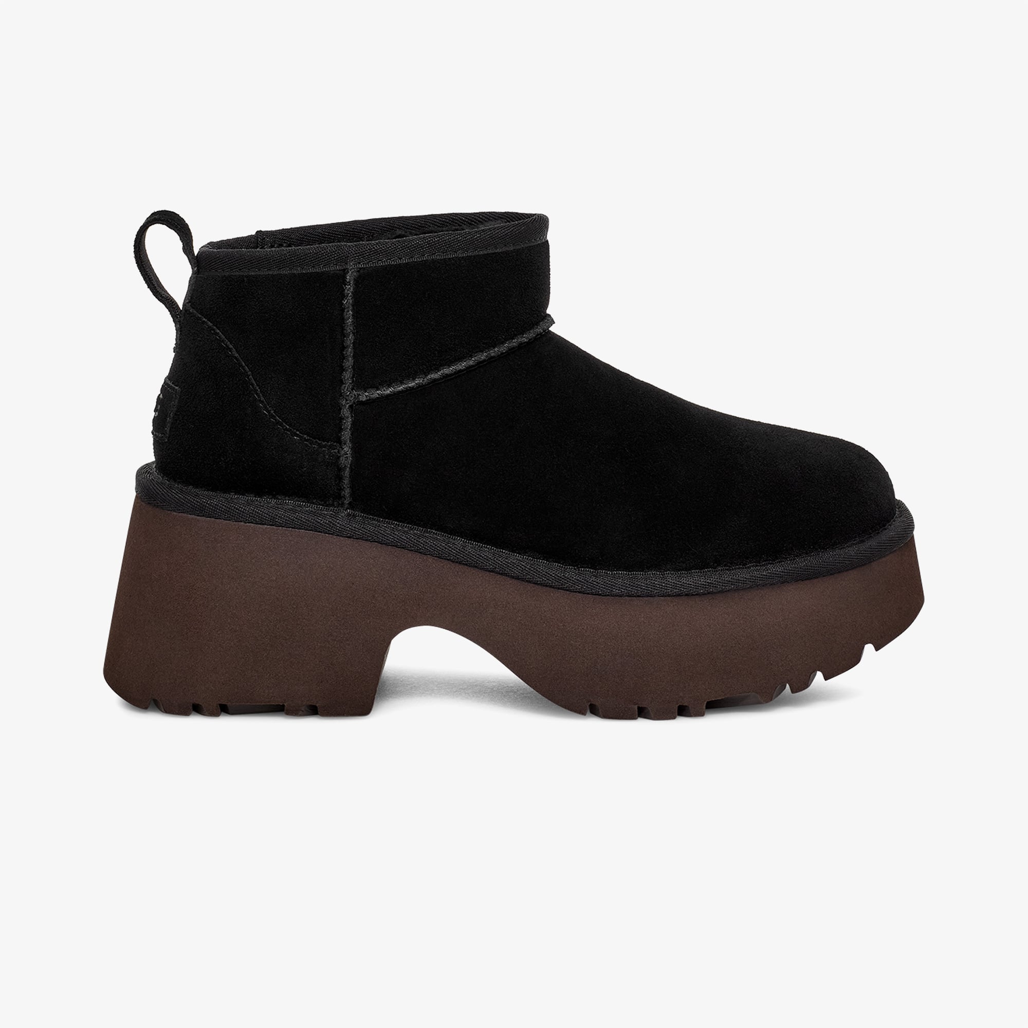  UGG Classic Ultra Mini New Heights Kadın Siyah Bot