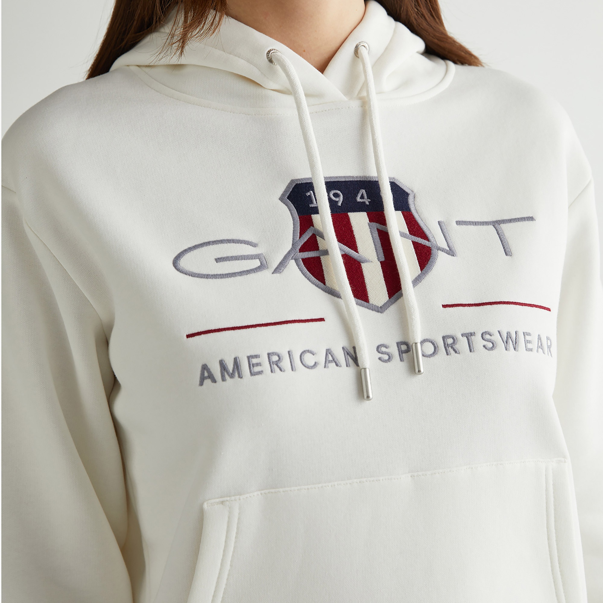 GANT Kadın Krem Relaxed Fit Kapüşonlu Logolu Sweatshirt