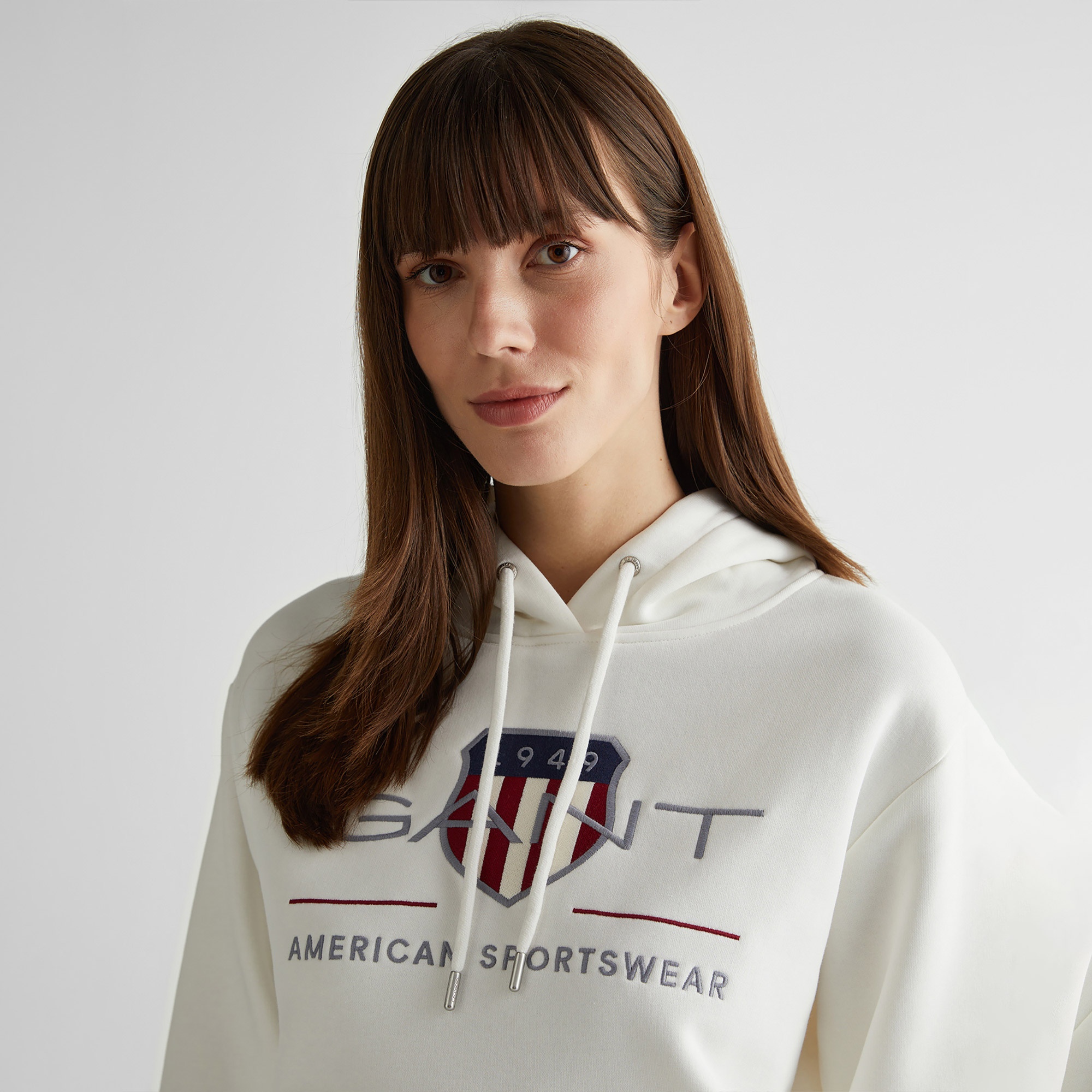 GANT Kadın Krem Relaxed Fit Kapüşonlu Logolu Sweatshirt