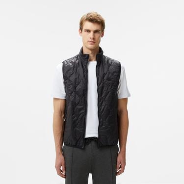  Erkek Regular Fit Kapüşonlu Baskılı Siyah Yağmurluk