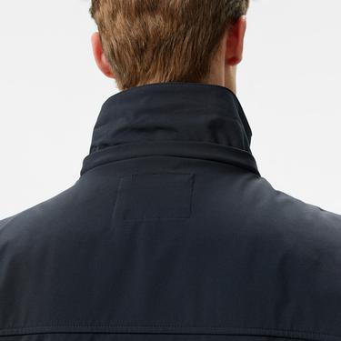  Erkek Regular Fit Kapüşonlu Baskılı Siyah Yağmurluk