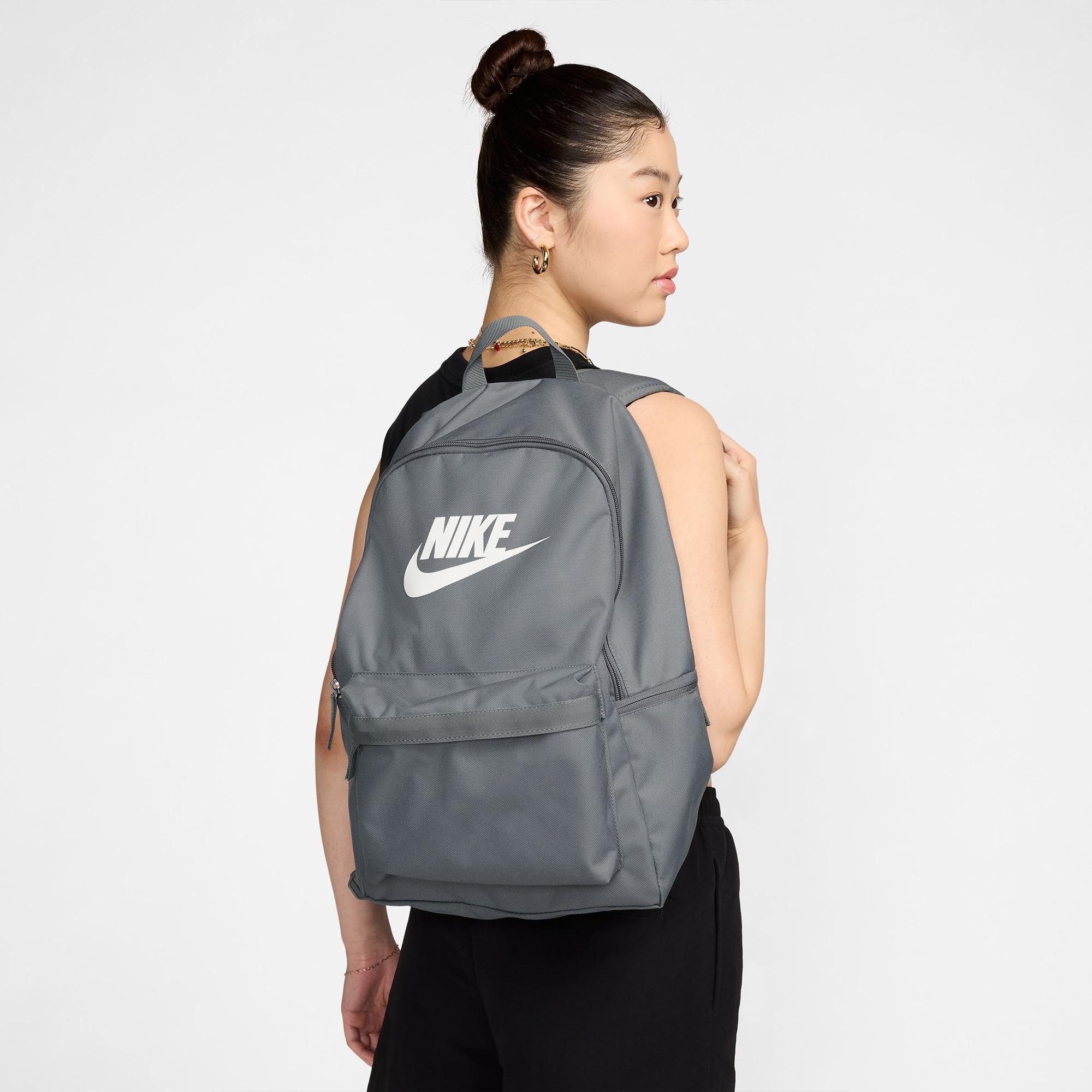 Nike Heritage Unisex Gri Spor Çantası