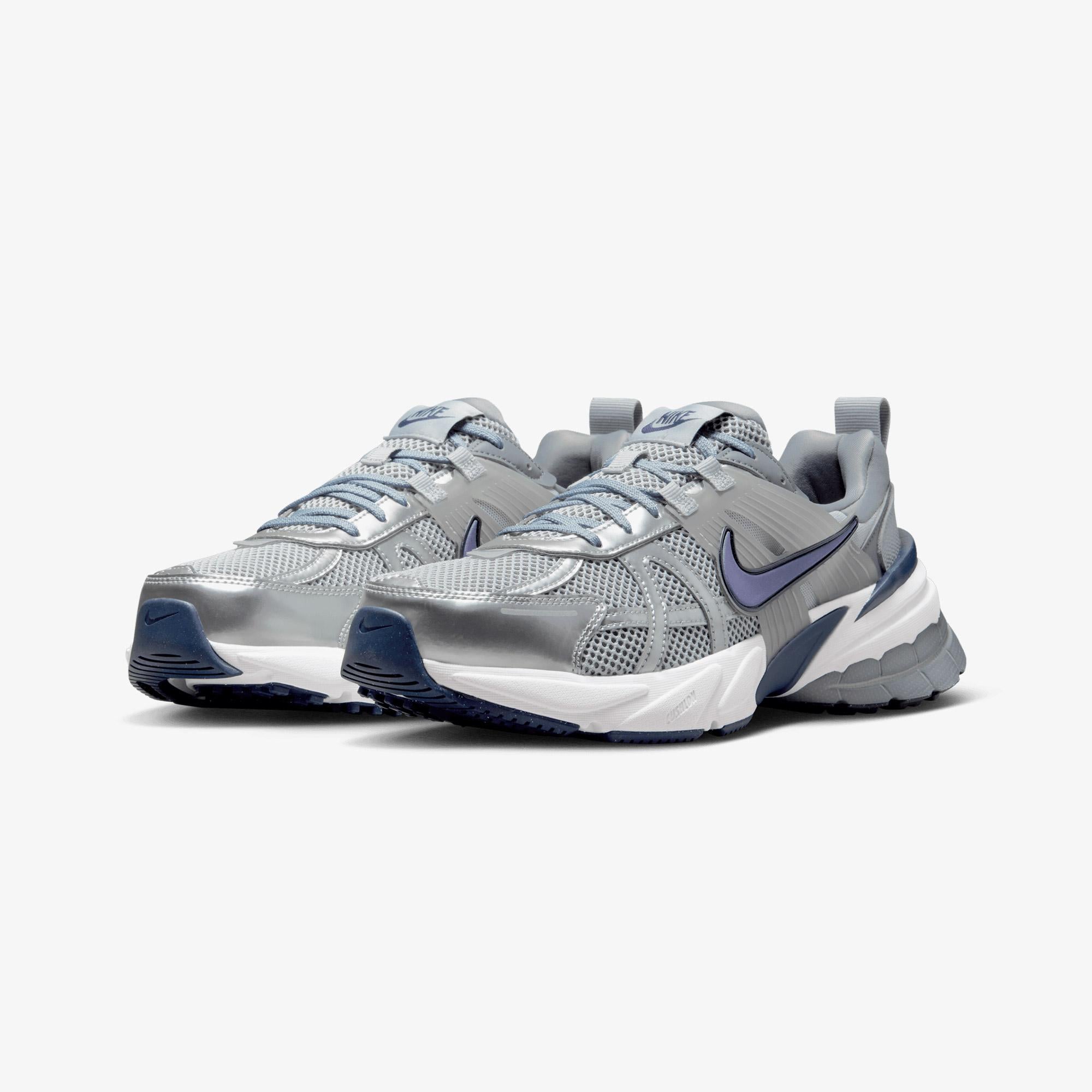 Nike V2K Run Erkek Gri Spor Ayakkabı