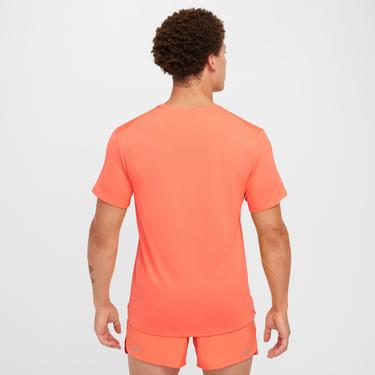  Nike Dri-Fit Miler Erkek Pembe T-Shirt