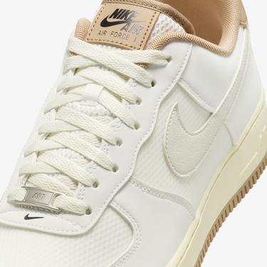  Nike Air Force 1 '07 LV8 Erkek Beyaz Spor Ayakkabı
