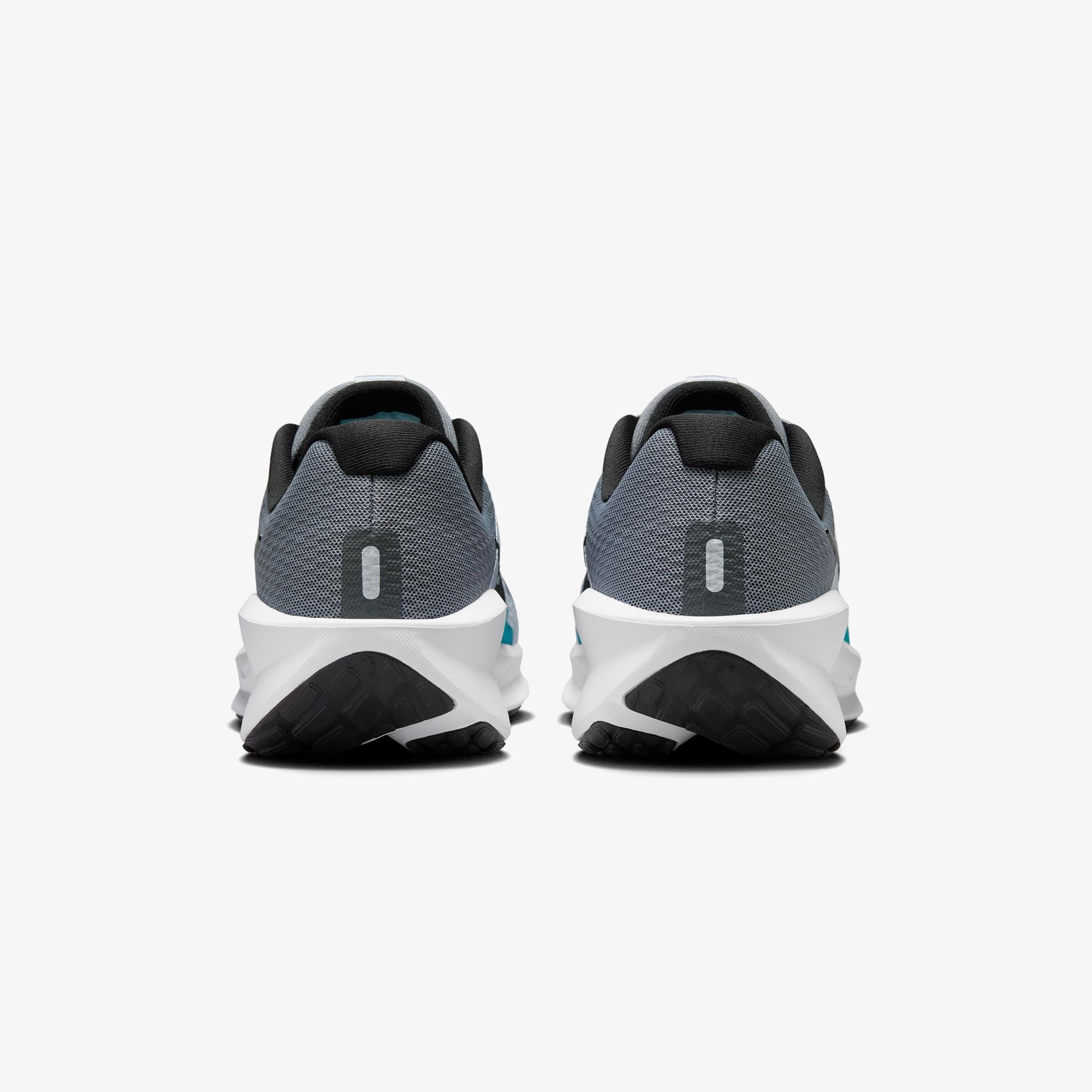 Nike Downshifter 13 Erkek Gri Spor Ayakkabı