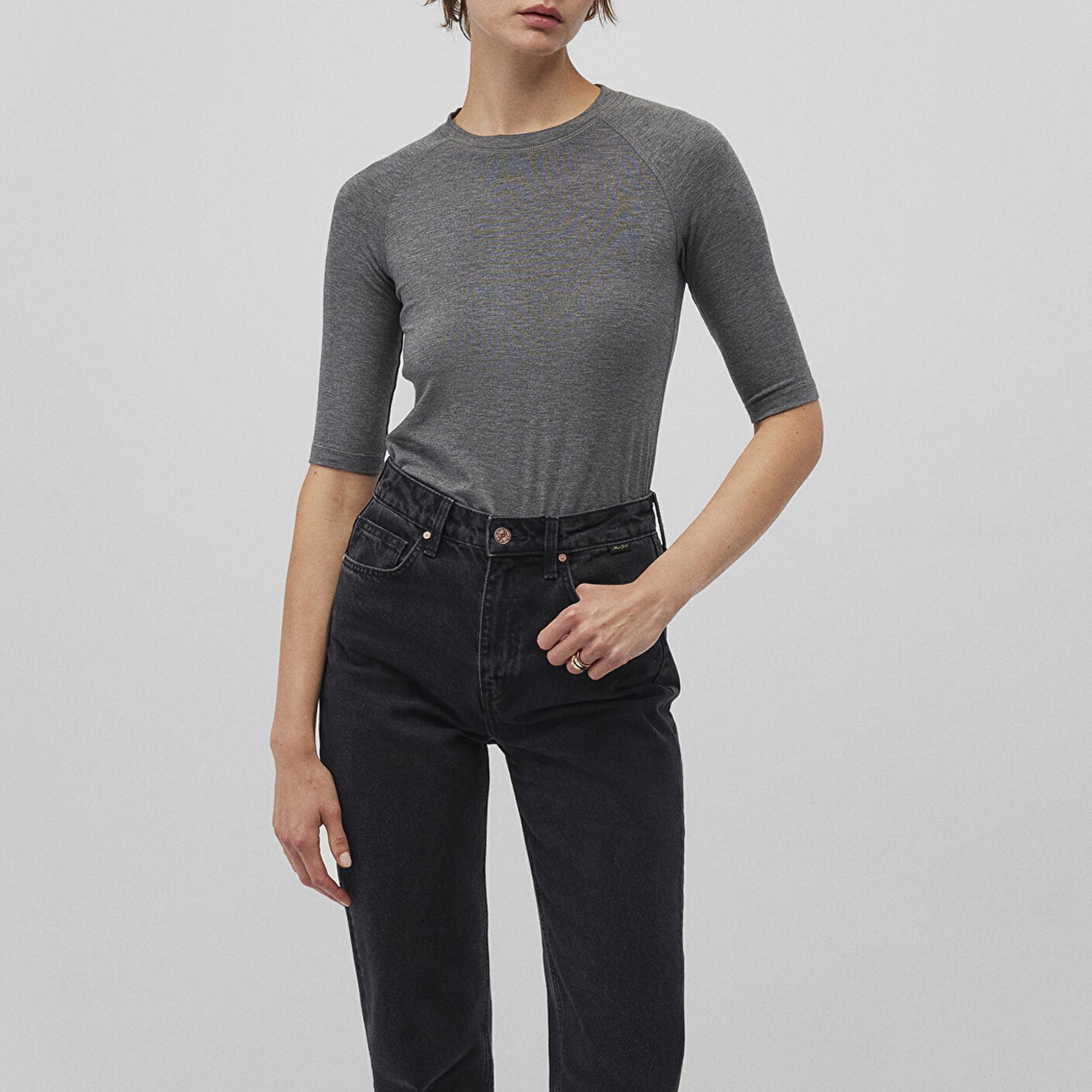 Mavi Yarım Kollu Antrasit Tişört Fitted / Vücuda Oturan Kesim 1612819-80024