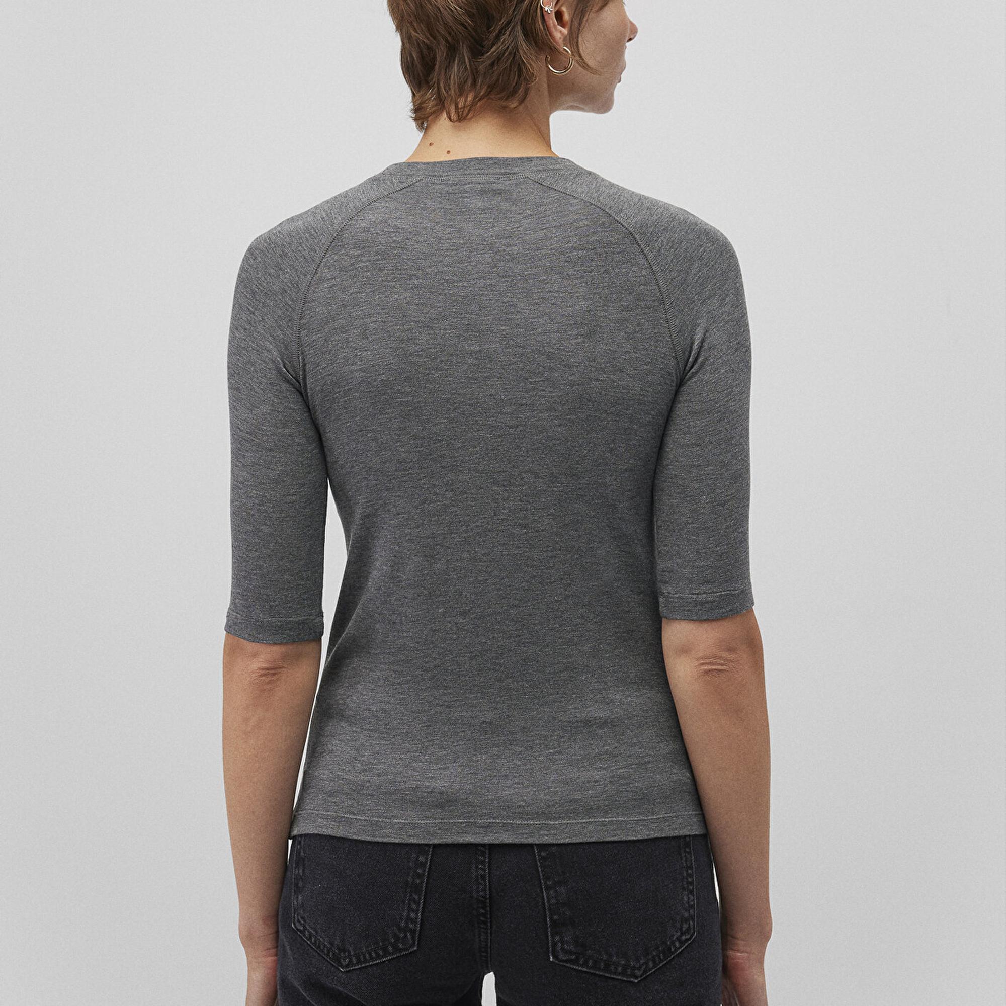 Mavi Yarım Kollu Antrasit Tişört Fitted / Vücuda Oturan Kesim 1612819-80024