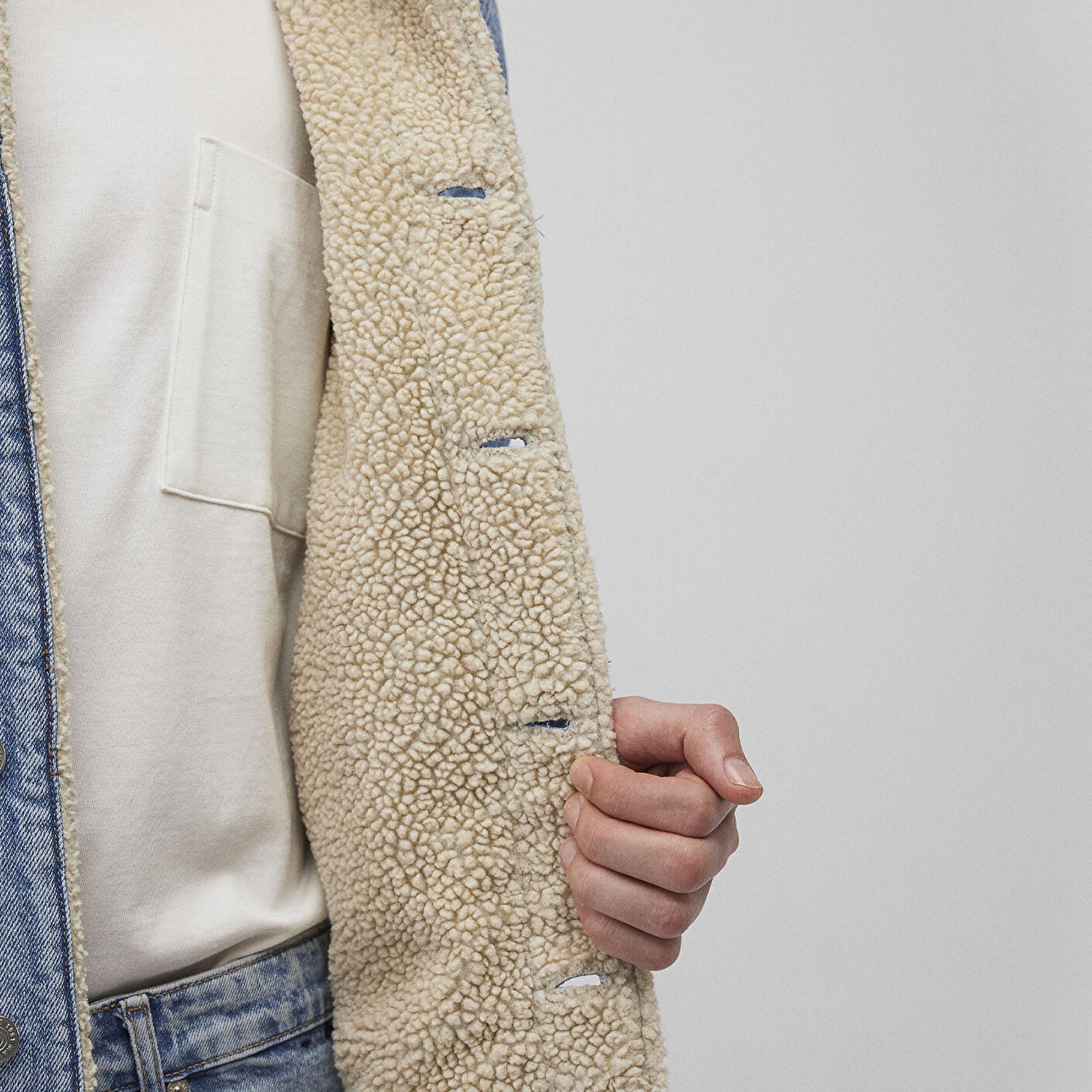 Mavi Zander Classic Denim Suni Kürklü Açık Mavi Jean Ceket 0111214-88554