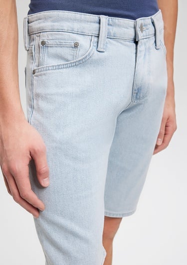  Mavi Tim Street Buz Mavi Jean Şort 0428487138