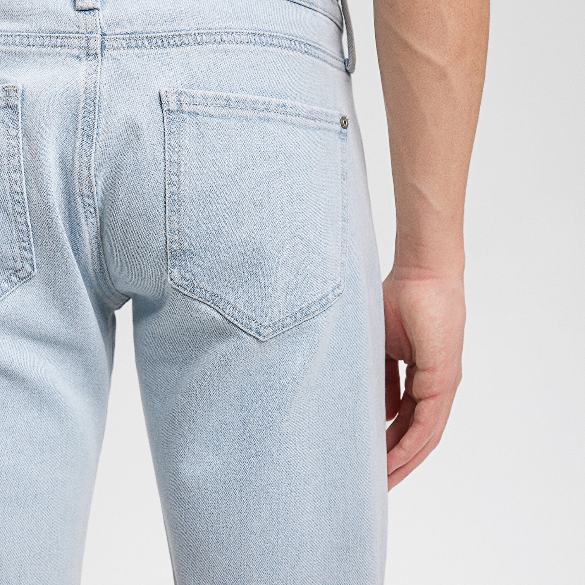 Mavi Tim Street Buz Mavi Jean Şort 0428487138