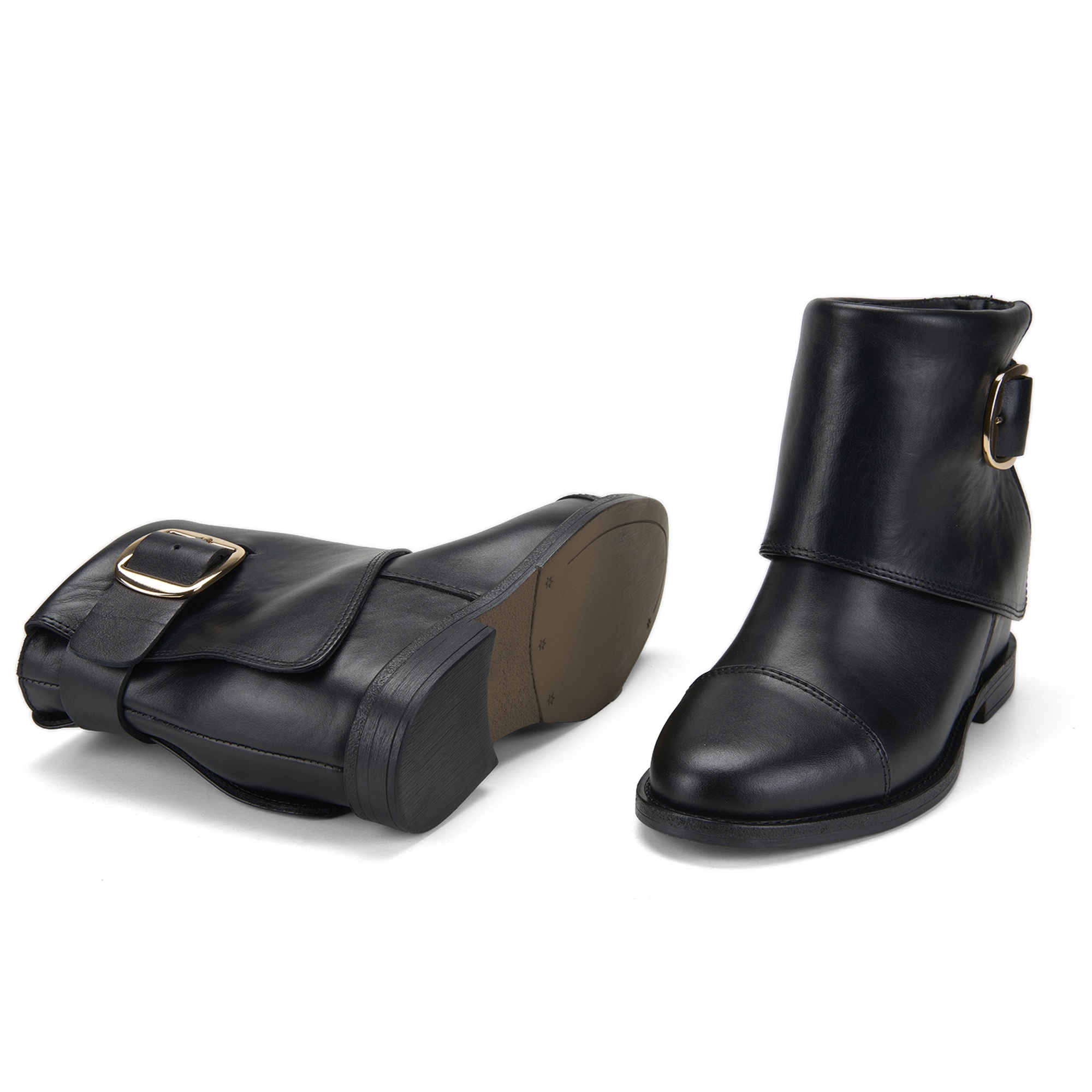 Deny Siyah Kadın Bot