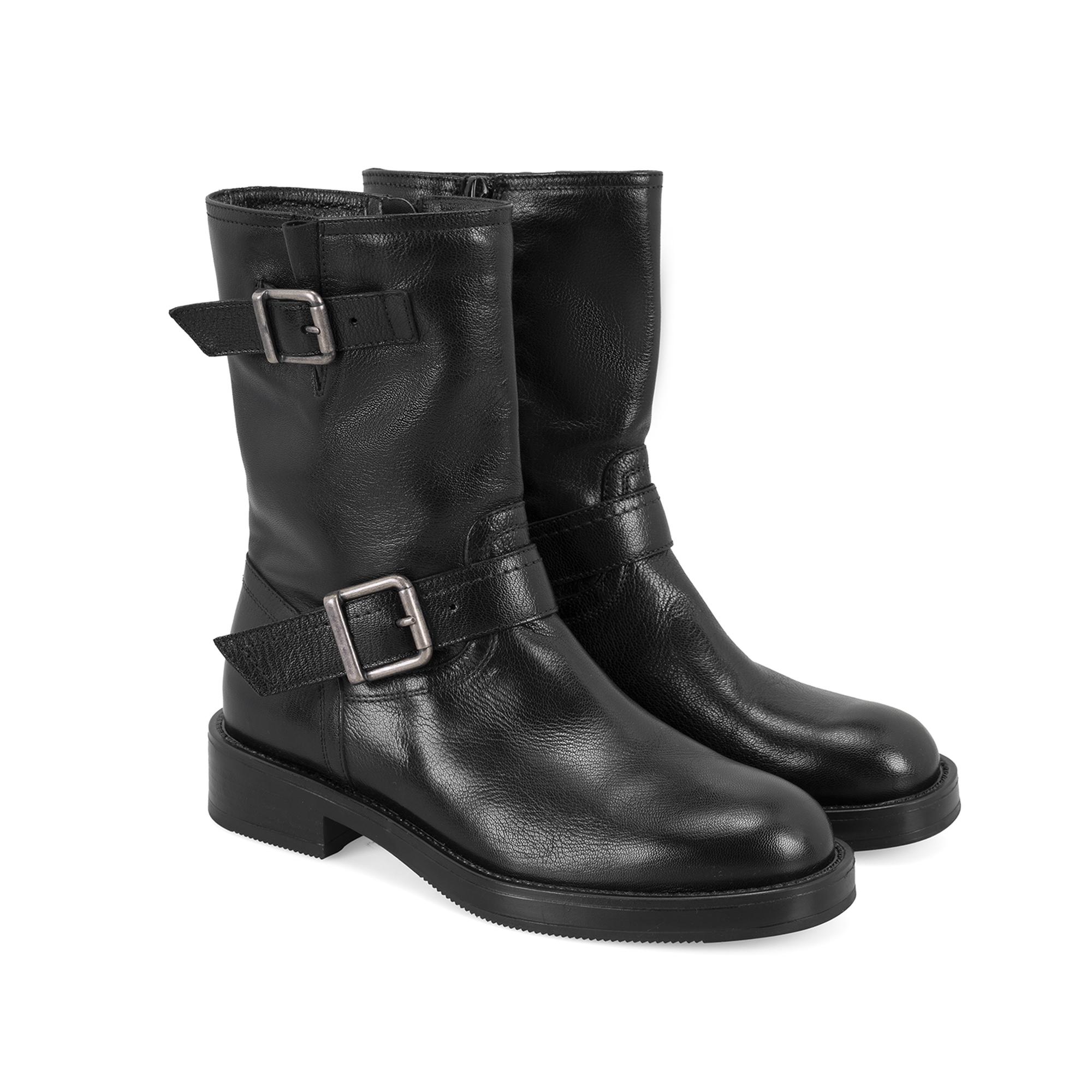 Kadın Siyah Kemer Aksesuarlı Kadın Bot