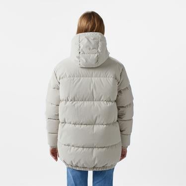  Kadın Relaxed Fit Kapüşonlu Gri Şişme Mont