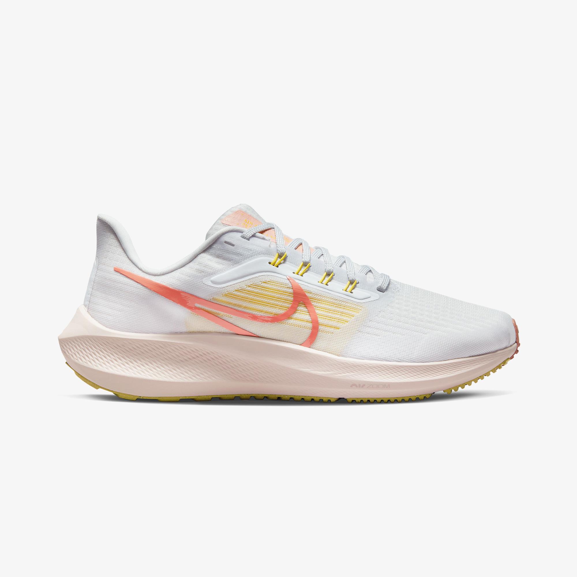 Nike Air Zoom Pegasus 39 Kadın Mor Spor Ayakkabı