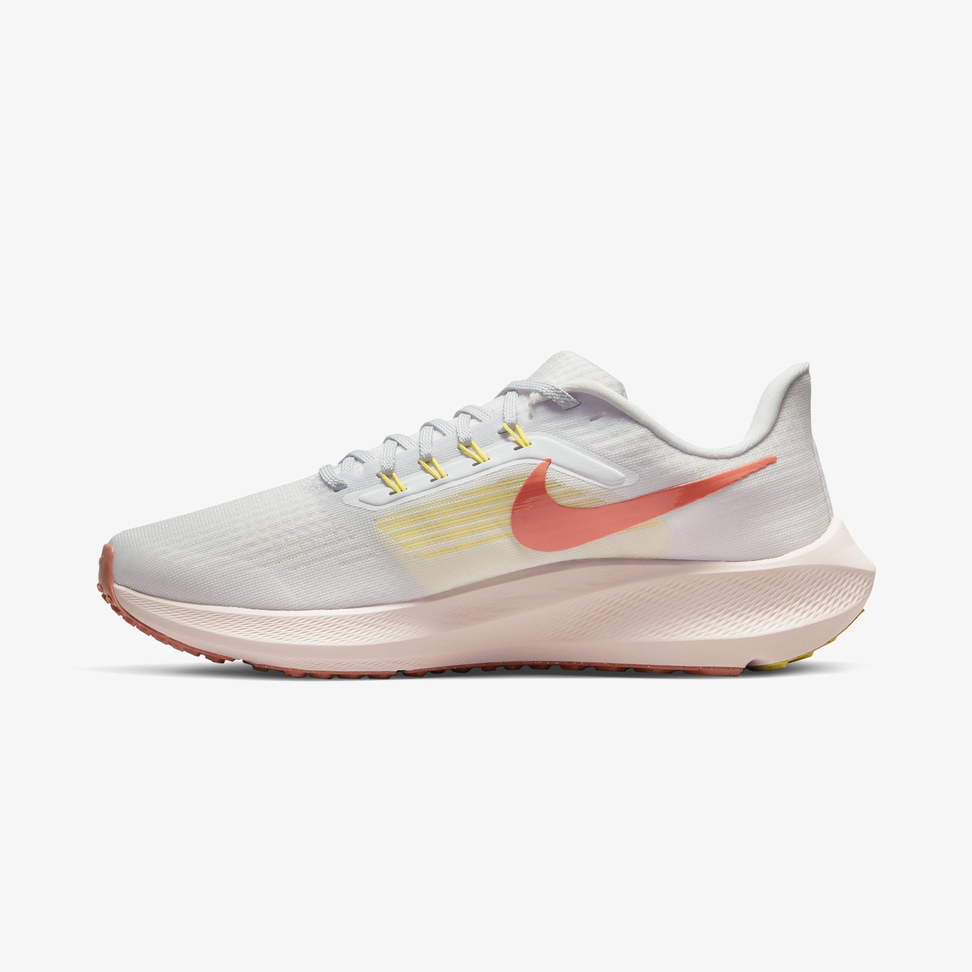 Nike Air Zoom Pegasus 39 Kadın Mor Spor Ayakkabı