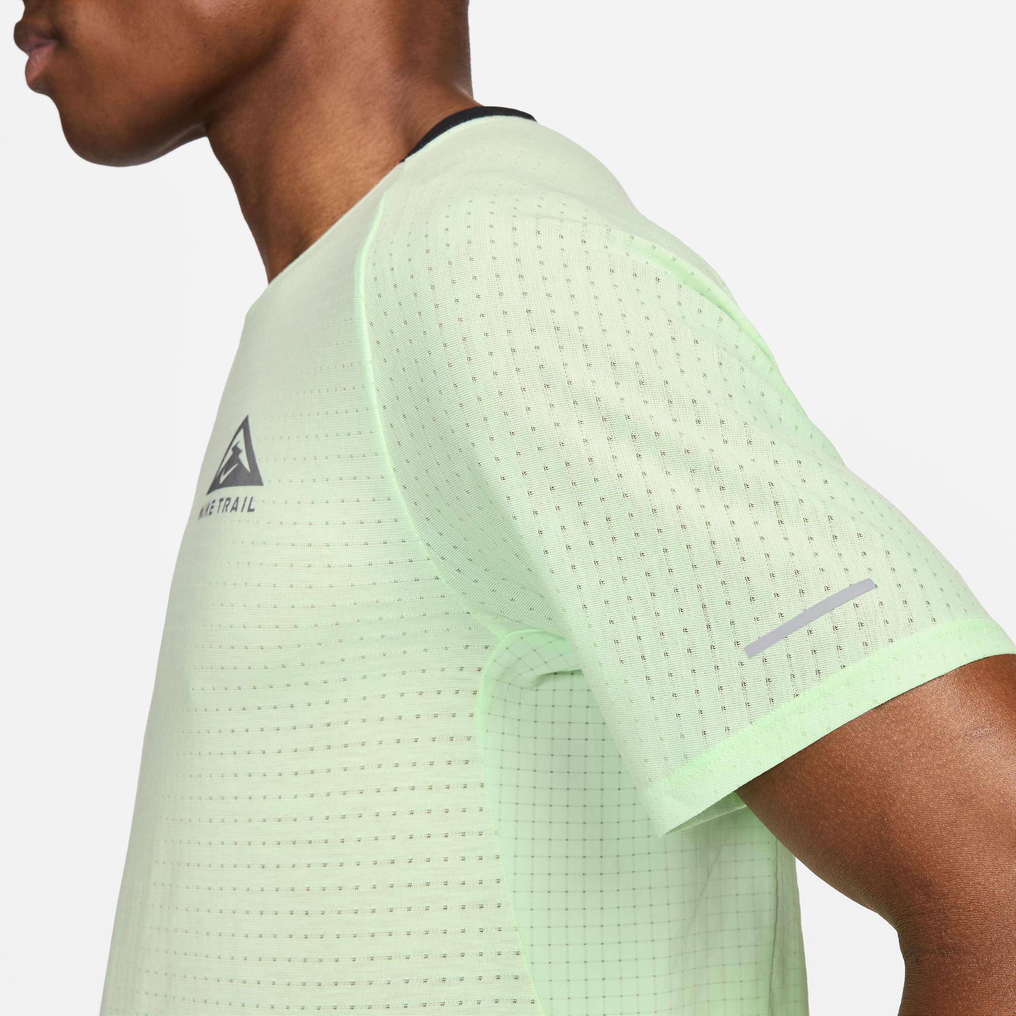 Nike Dri-Fit Trail Solar Chase Erkek Yeşil T-Shirt