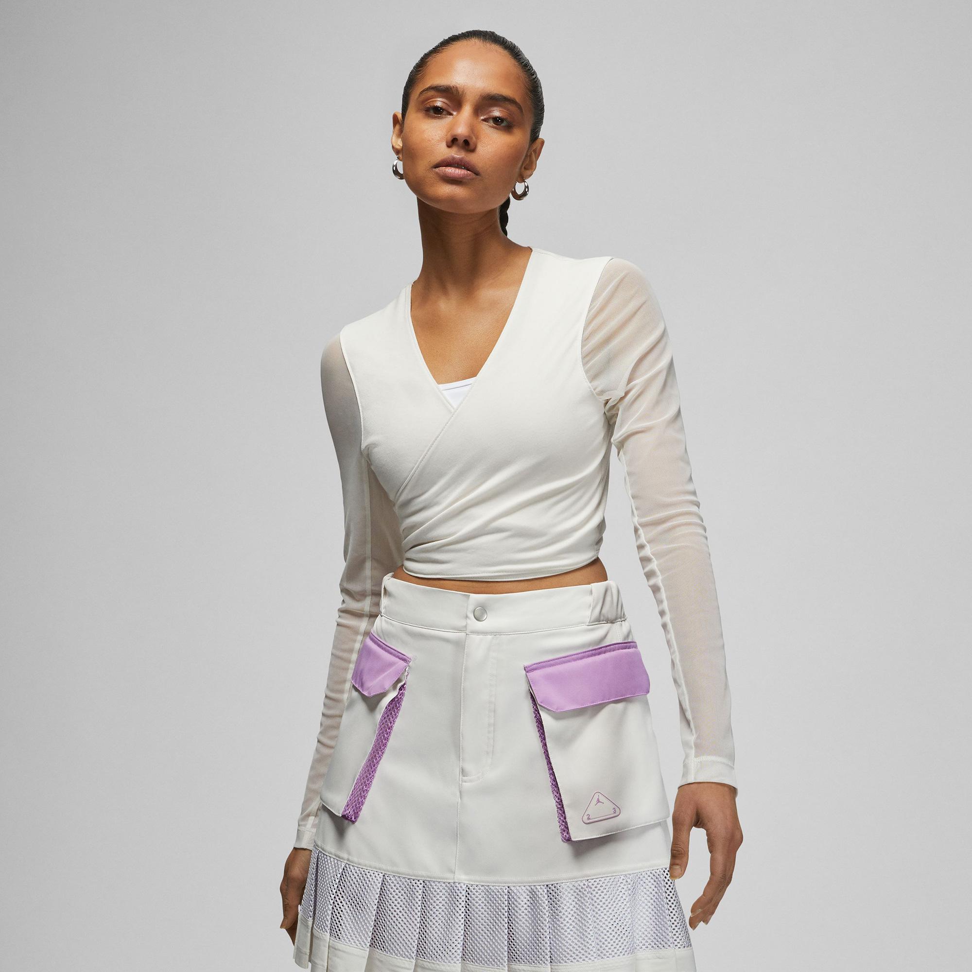 Jordan 23 Engineered Kadın Krem T-Shirt