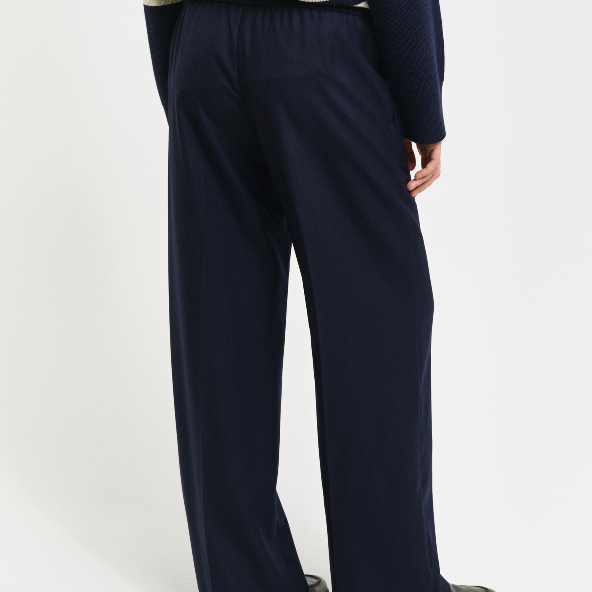 GANT Kadın Lacivert Relaxed Fit Pantolon