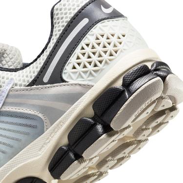 Nike Zoom Vomero 5 Premium Erkek Beyaz Spor Ayakkabı