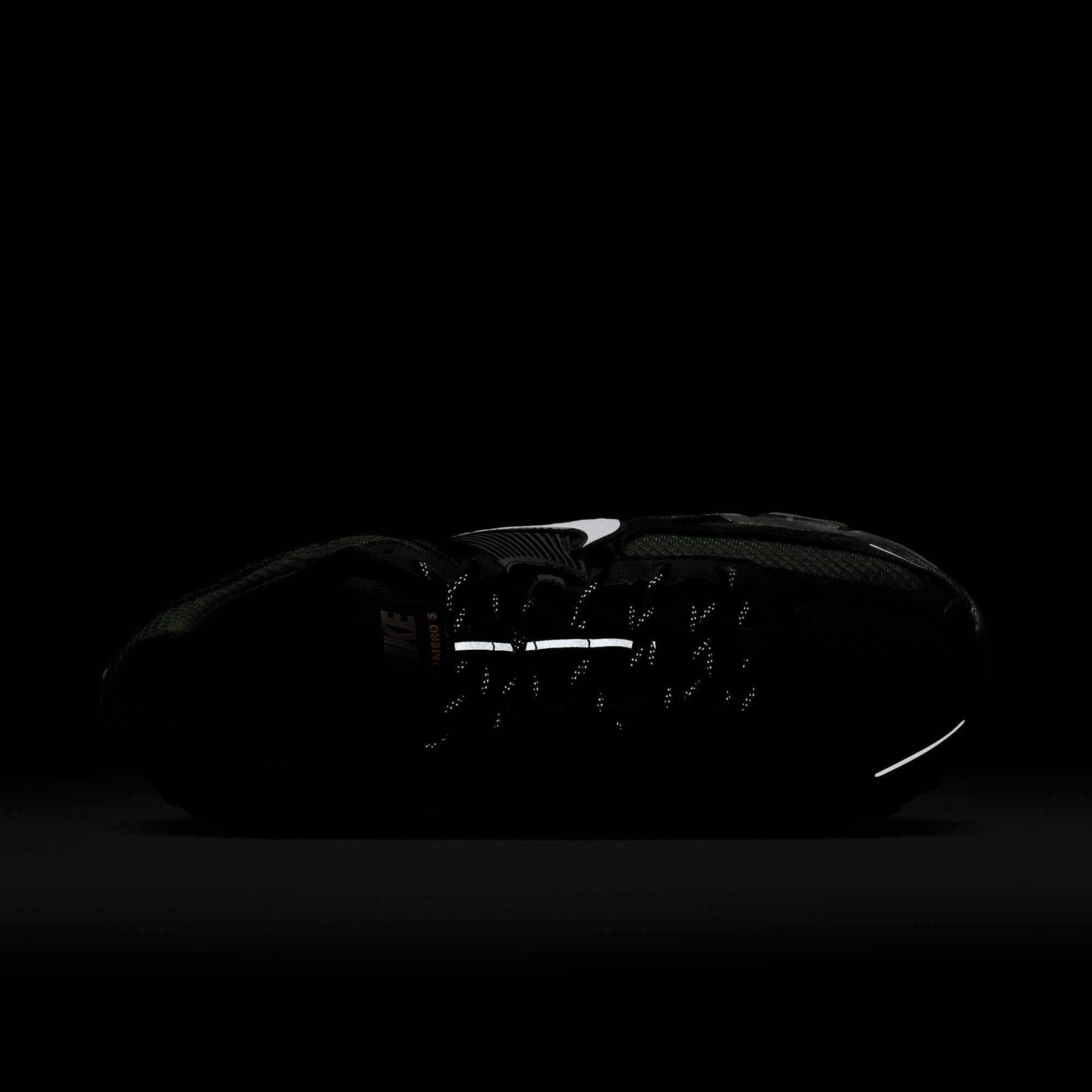 Nike Zoom Vomero 5 Erkek Siyah Spor Ayakkabı