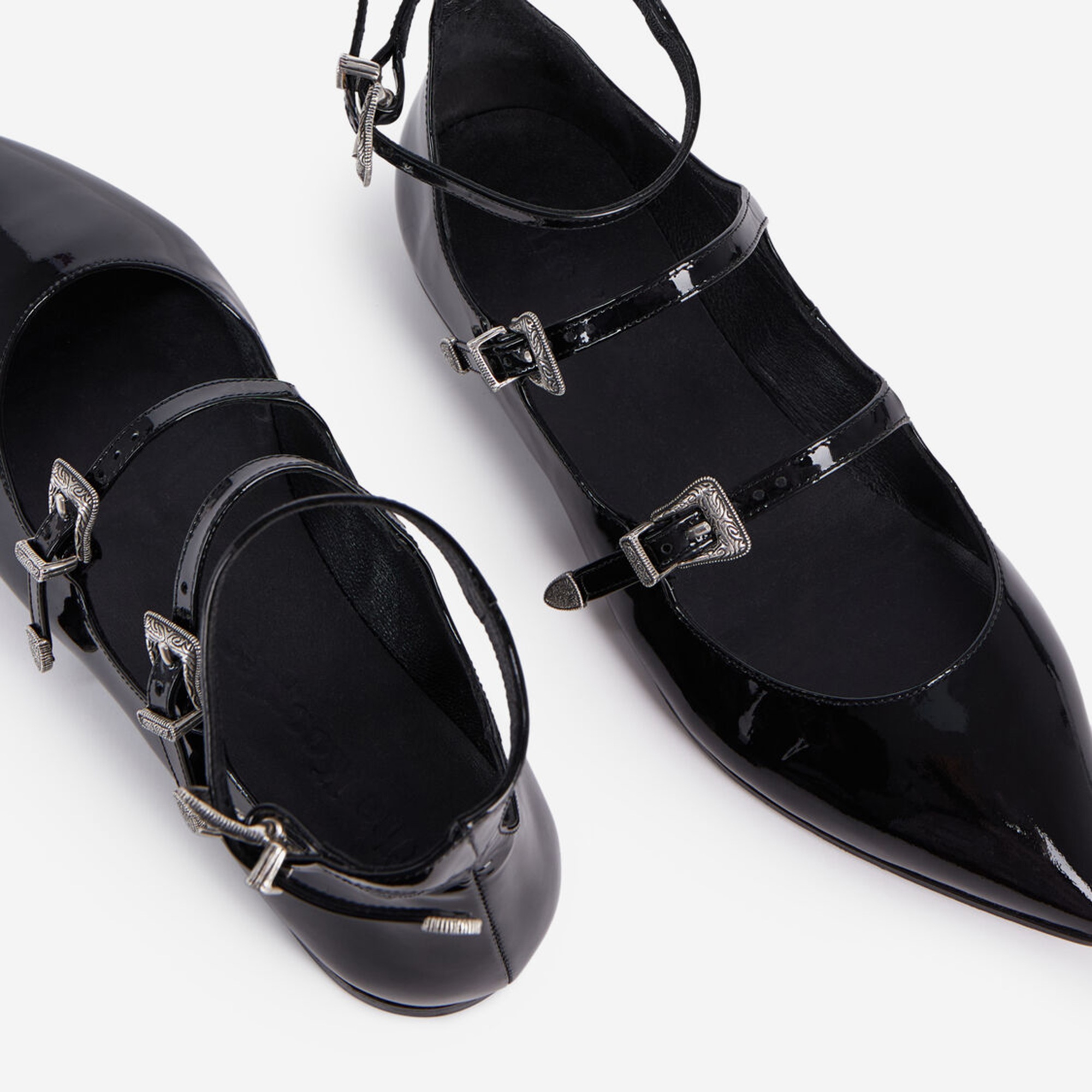 KADIN SİYAH AYAKKABI