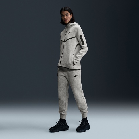  Nike Sportswear Tech Fleece Kadın Gri Eşofman Altı