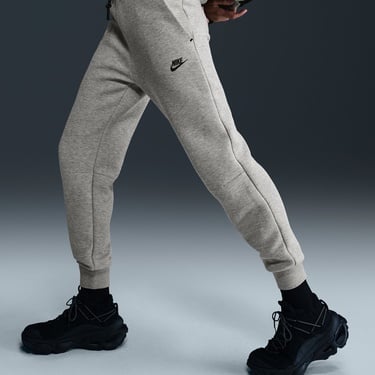  Nike Sportswear Tech Fleece Kadın Gri Eşofman Altı