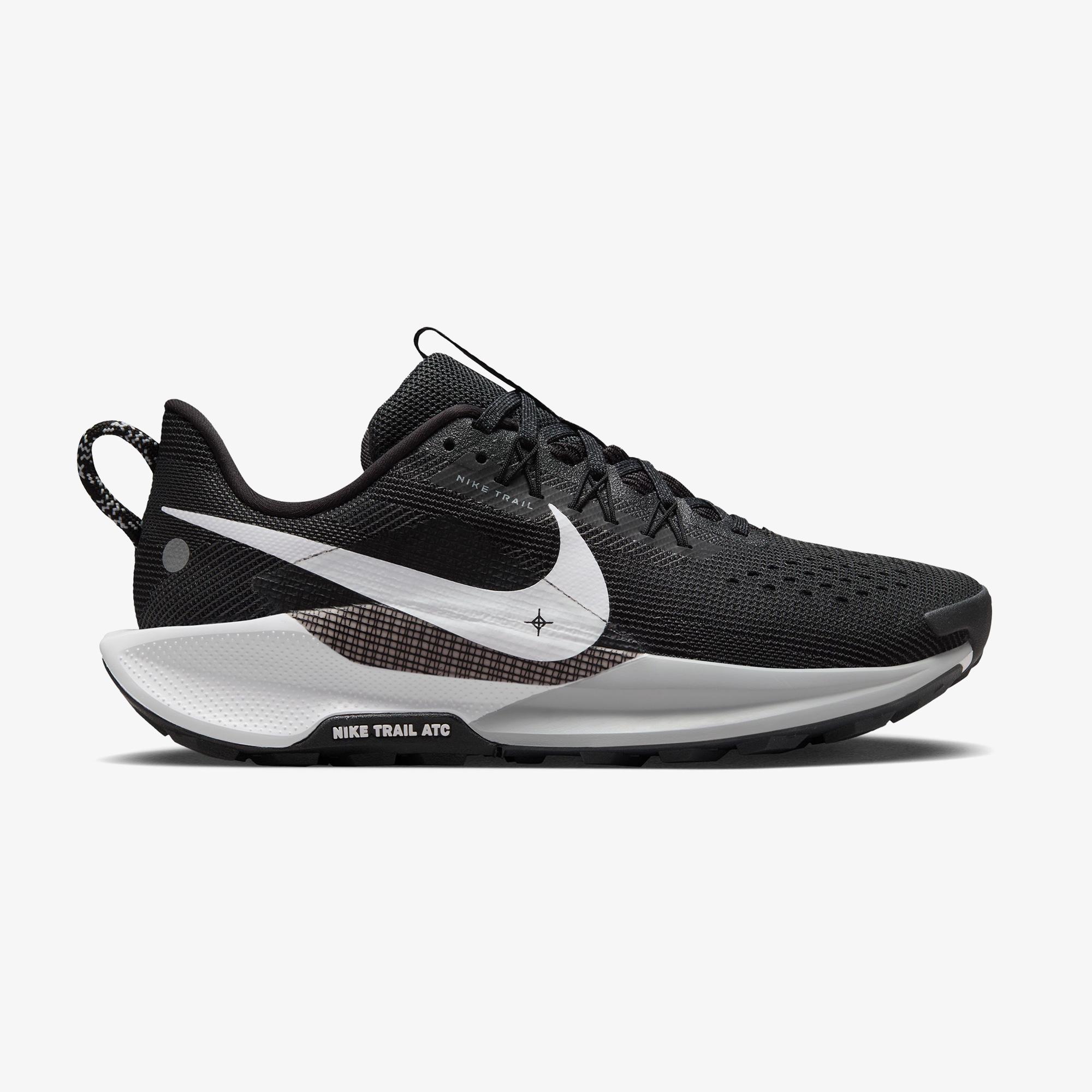 Nike Pegasus Trail 5 Kadın Siyah Koşu Ayakkabısı