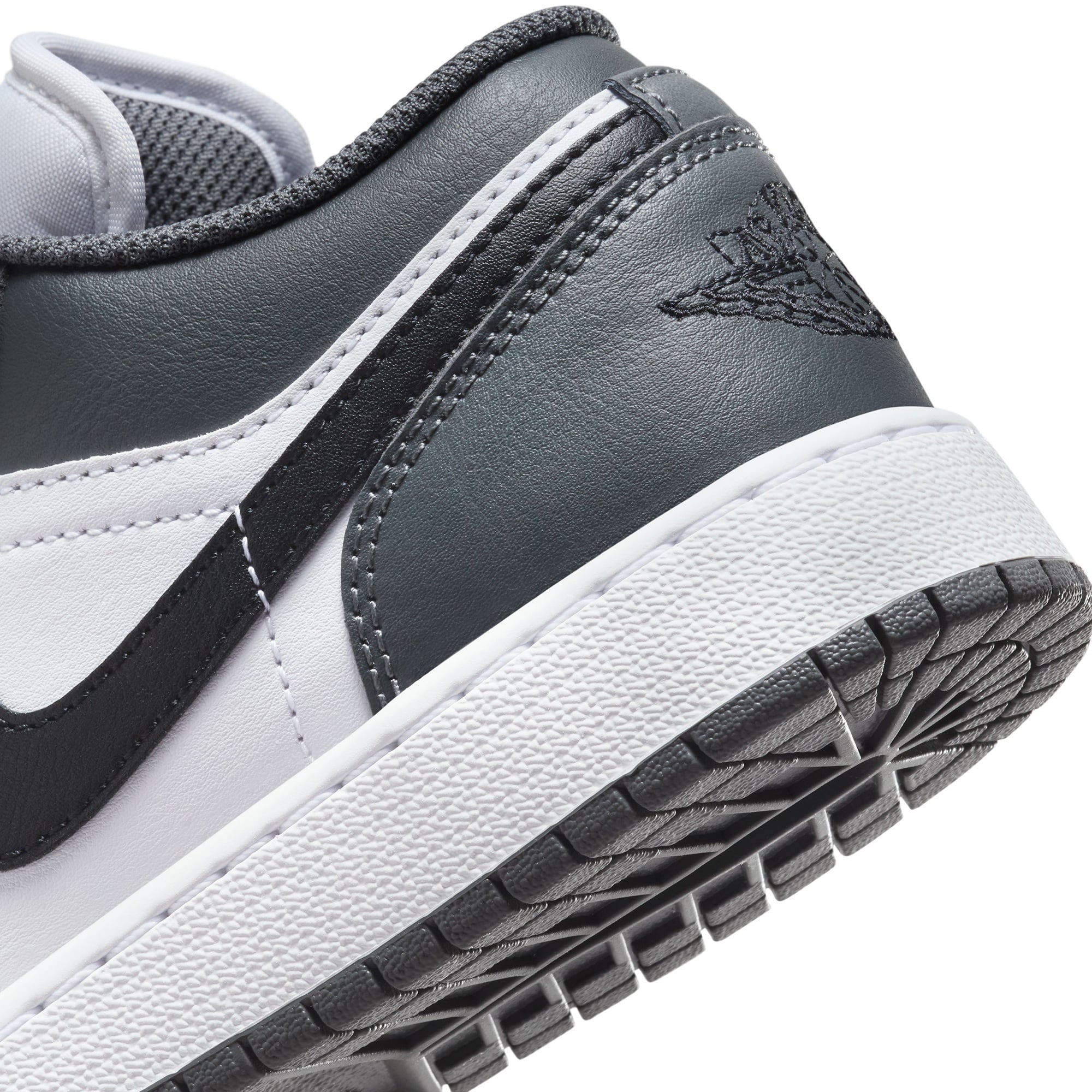 Jordan Air 1 Low Genç Beyaz Spor Ayakkabı