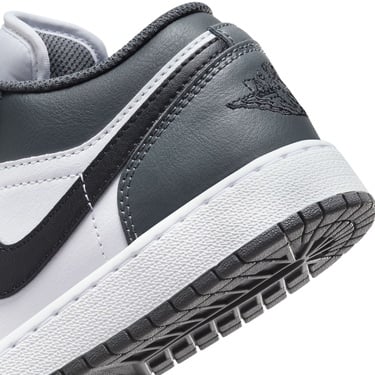  Jordan Air 1 Low Genç Beyaz Spor Ayakkabı