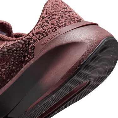  Nike Versair Kadın Kahverengi Spor Ayakkabı