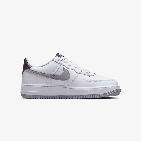  Nike Air Force 1 Genç Beyaz Spor Ayakkabı